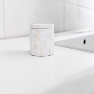 Juego de Accesorios de Baño de Lujo en Madreperla, Hecho a Mano, Decorativo, con Detalles en Dorado |   Decoración Premium para el Hogar y Hoteles - Product Image 5