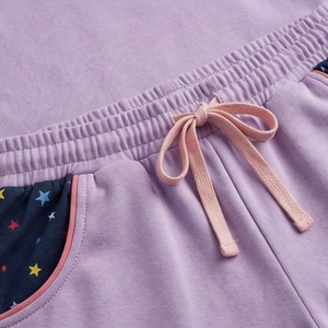 Ensemble 2 pièces pour femmes, t-shirt à manches courtes et short imprimé floral, col rond, au-dessus du genou, vêtements décontractés, printemps été, couleur lavande - Product Image 5