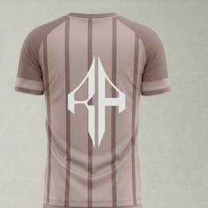 Uniforme de Fútbol de Primera Calidad con Cuello en V, Diseño OEM, Tela 100% Poliéster, Técnica de Teñido Liso - Product Image 4