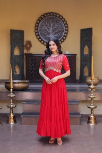 Vestido Anarkali Largo de Terciopelo de Lujo, Hermoso y de Diseño Indio y Pakistaní, con Dupatta, para Bodas y Fiestas - Product Image 1
