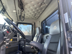 USED 2016 MA CK PINNACLE CHU613 12.8L 505hp Engine type-MP8-505C 8x4 Fuel-Diesel Class-8 Manual Transmission Left Hand Steering - Product Image 6