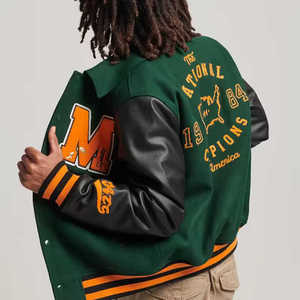 แจ็คเก็ตเบสบอล Letterman สตรีทแวร์ปักโลโก้ตามสั่งแบบใหม่มาแรง ขายดี แจ็คเก็ต Varsity ปักลาย Chenille แบบครอป - Product Image 2