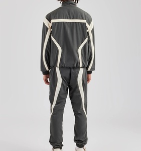 Ensemble de survêtement sportif unisexe avec fermeture éclair intégrale, design color block, matière polyester respirante, logo imprimé sur le devant, pour adulte - Product Image 6