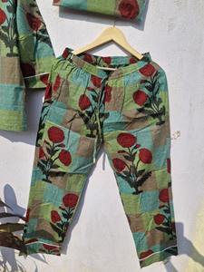 Pyjama en satin de coton fleuri pour femmes, pyjama de Noël à manches longues - Product Image 4