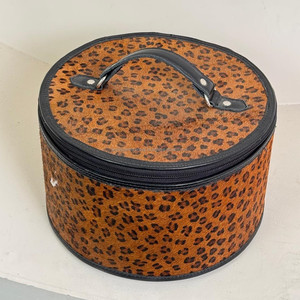 2025 gros nouveauté cuir de vachette imprimé léopard rond étui à bijoux voyage Portable organisateur bijoux mallette de rangement - Product Image 4