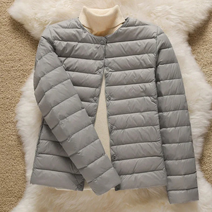 Veste matelassée d'hiver en toile respirante de haute qualité avec fermeture éclair, col montant et logo frontal coupe-vent - Product Image 6