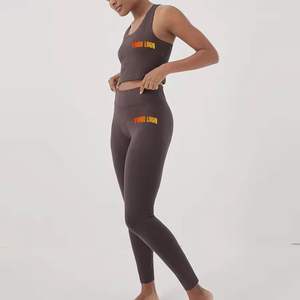 ชุดโยคะสำหรับผู้หญิง ยี่ห้อ Janya พร้อมส่ง ชุดบราสายไขว้หลังแบบเซ็กซี่ สกรีนโลโก้ได้ตามต้องการ จับคู่กับเลกกิ้งทรงวีคัท เหมาะสำหรับออกกำลังกาย ฟิตเนส และเล่นโยคะ - Product Image 2