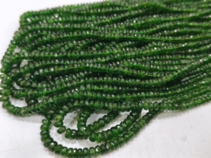 Cuentas facetadas de diopsido cromado natural de 3-4 mm, vendidas por hebra de 8 pulgadas de largo - Product Image 6