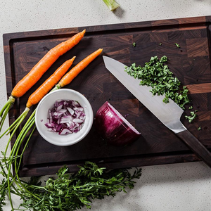 Planche à découper en bois de noyer massif, style rustique, pour cuisine, vente en gros - Product Image 5