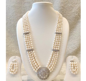 Conjunto de Perlas Largas con Circonitas Cúbicas y Acabado Plateado de Primera Calidad, Hermoso y Atractivo, con Aretes, Colección para Bodas - Product Image 2