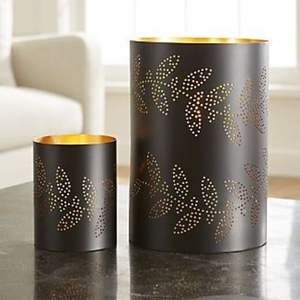 Porte-bougie minimaliste en métal, de forme unique pour une ambiance sereine, un design épuré et une beauté durable. - Product Image 1