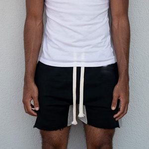 Shorts pour hommes en coton de haute qualité, personnalisés OEM, avec empiècements contrastants et bords bruts, coupe évasée - Product Image 4