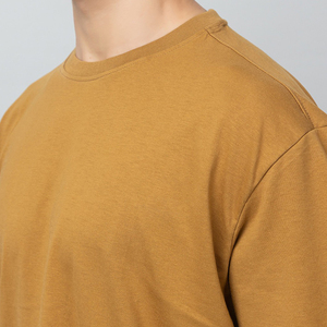 Nouvel Arrivage Ensemble Survêtement d'Été Homme Personnalisé Décontracté avec Strass, Vente en Gros, Couleur et Taille Personnalisables, T-shirt et Pantalon Unis en 100% Coton - Product Image 5