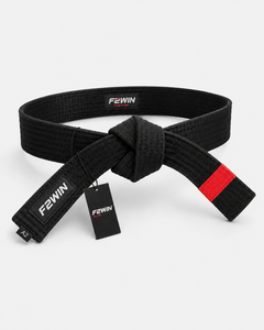 Cinturón de BJJ F2WIN Negro con Franja Roja, Poliéster Resistente, Unisex para Adultos, Ropa de Artes Marciales, Precio Económico, Transpirable, Precio al por Mayor - Product Image 1