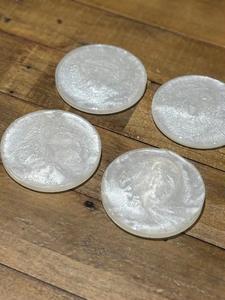 Posavasos de Resina Personalizable, Ecológico, Hecho a Mano, Absorbente de Agua, Antideslizante, Resistente al Calor, Arte Moderno Coleccionable - Product Image 1