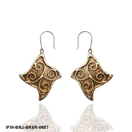 สีน้ำตาล