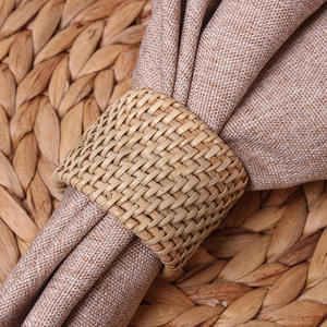 Anneaux de serviette de mariage faits à la main en tissu naturel, décoration de table pour événements et repas, fabricant OEM du Vietnam - Product Image 5