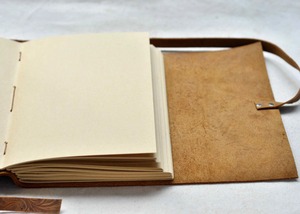 Personalized Leather Journal Notebook – Custom Vintage Flower Leather Sketchbook - Product Image 3