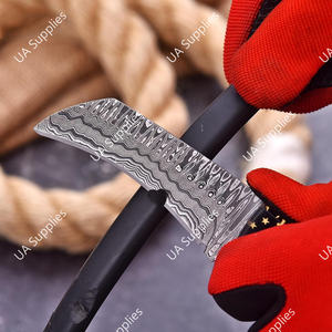 Cuchillo de Caza de Acero de Damasco de Alta Calidad, Afilado como una Navaja, de Grado Industrial, con Hoja Fija Tipo Pico de Halcón, para Campismo al Aire Libre, con Orificio para el Dedo, con Funda de Cuero - Product Image 3