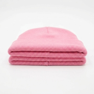Gorros de Invierno Unisex con Logotipo Personalizado en Relieve de Charr Industries, 85g, 100% Acrílico, Tejido Cálido, 70 Colores Sólidos, Lisos, Venta al Por Mayor - Product Image 4