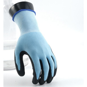 Gants de tri en nitrile : construction légère, dextérité flexible et adhérence fiable de la paume pour les travaux d'emballage et de tri - Product Image 2