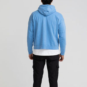 เสื้อฮู้ดสีขาวสำหรับผู้ชาย ทรงโอเวอร์ไซส์ สีพื้น เรียบง่าย สวมใส่สบาย มีกระเป๋า ดีไซน์สตรีทแวร์ ผลิตจากผ้าฝ้าย - Product Image 4