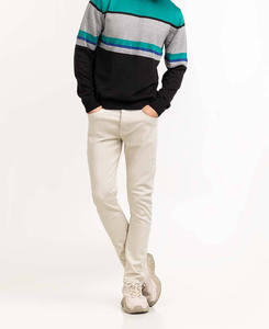 Pull en maille de cachemire noir uni à col rond en mohair et laine pour homme - Product Image 3