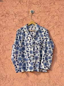 Magnifique ensemble de pyjama d'été bleu floral écologique et doux pour femme, chemise de nuit blanche imprimée avec boutons classiques, coupe décontractée - Product Image 2