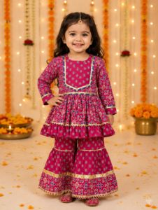 Ensemble Kurta Sharara en coton à imprimé numérique floral pour filles, rose, tenue traditionnelle pour la fête de Diwali, coupe régulière, longueur cheville, pour bébés - Product Image 5