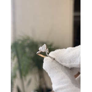 Bague élégante en or massif avec diamant de laboratoire en forme de poire, motif aile de chevron, 1,1 carat VVS VS EF, bijou de fiançailles pour femme - Product Image 3