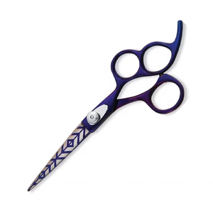 กรรไกรตัดผมแบบสามวงแหวนสำหรับมือขวา Tegra Surgical Professional ขนาด 28 ฟัน ด้ามจับขนาดกลาง สีม่วงเคลือบไทเทเนียม ทำจากสแตนเลสสตีล - Product Image 6
