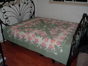 <b>Handmade</b> Designer 100% Cotton Vintage Hawaiian <b>Quilts</b> with Embroidery Eco-Friendly Home & Hotel Bedding Decor - Product Image 4
