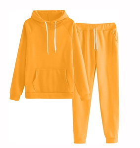 Ensemble de survêtement deux pièces personnalisé pour femme, idéal pour le sport, la gym et le jogging, vêtements de sport imprimés, services OEM disponibles à la vente - Product Image 5