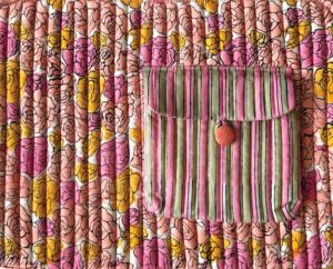 Sac pour ordinateur portable léger et doux à imprimé floral avec poche rayée et poignée matelassée pour une protection décontractée - Product Image 6
