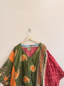 Blusa india de estilo nuevo, extragrande, acolchada Kantha, corta, con corte asimétrico, hecha a mano, vintage y cómoda para mujer. - Product Image 5