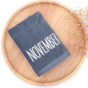 Serviette de Visage Premium Ultra-Absorbante en Coton de Luxe, Grammage Élevé, Séchage Rapide, Toucher Doux, Vente en Gros, Fabrication OEM en Vrac - Product Image 6