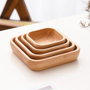 Plat à fruits en bois disponible dans toutes les versions boisées. Ils sont utilisés pour présenter des produits frais, conserver les collations du quotidien ou servir comme un élément décoratif. - Product Image 2