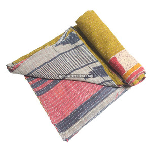 Couvre-lit indien vintage fait main, réversible, décoratif, style Kantha, couvre-lit lourd indien réversible, cousu à la main, ancien - Product Image 2