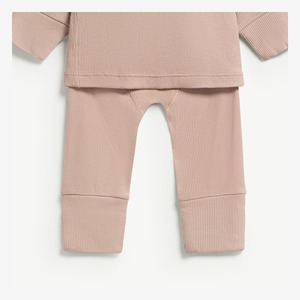 Ensemble 2 pièces unisexe pour bébé en Lyocell Spandex côtelé à manches longues avec boutons-pression, barboteuse à pieds pour nouveau-né, ODM Vietnam - Product Image 4