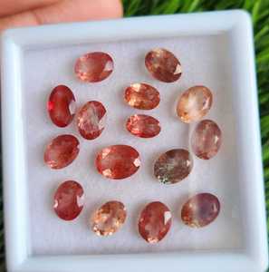 Piedra de Sol de Oregón Natural de Primera Calidad, Certificada por IGI, Corte Brillante Ovalado, Piedras Transparentes y Limpias, Gama de Colores Rojos, Verdes y Melocotón - Product Image 1