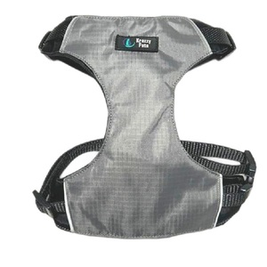 Arnés Ajustable para Perro, Resistente, de Nailon, con Correas Metálicas, Detalles Reflectantes, Estampado Animal, Estilo Deportivo, para Paseos Diarios - Product Image 1