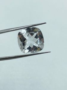 High Quality Natural White Topaz Transparent <b>Cushion</b> Cut Loose Gemstone 12.63CTS 14mm for Jewelry Making - Product Image 3