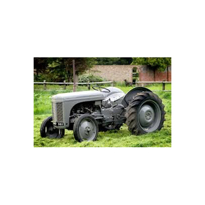 Tractor Massey Ferguson de la Mejor Calidad a Precio de Fábrica, Tractor Agrícola 2WD 4WD para Operaciones Agrícolas a Precio de Mayoreo - Product Image 2