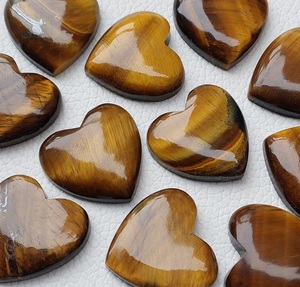 Cabochon en œil de tigre en forme de cœur, pierre précieuse naturelle marron doré, taille cœur, pour la fabrication de bijoux, vente en gros - Product Image 2