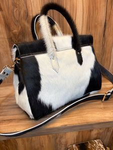 Sac fourre-tout en cuir de vachette noir et blanc pour femmes, sac à main occidental fait main - Product Image 5