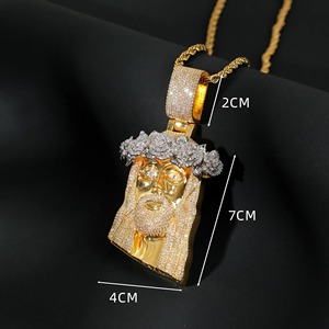 Pendentif religieux visage de Jésus en argent 925 plaqué or, micro-incrusté de moissanite, style hip-hop pour chrétiens - Product Image 5