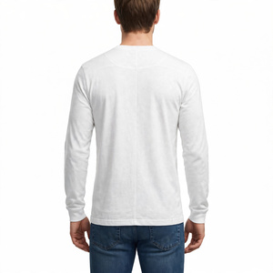 Camiseta Premium de Manga Larga para Hombre, Cuello Redondo, 100% Algodón, Corte Regular, Color Liso, Tejido de Punto, Diseño Personalizado de BD - Product Image 6