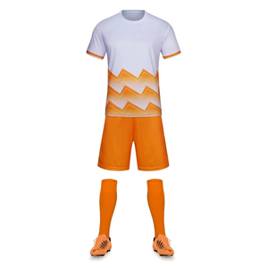 Ensemble de maillots de football en polyester respirant de haute qualité, nouveau design, séchage rapide, personnalisable avec logo et nom du club, pour unisexe - Product Image 2