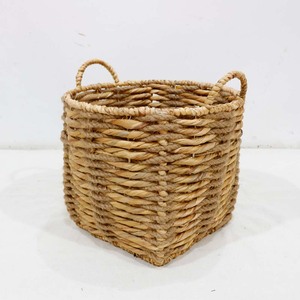 Eco-friendly Natural Water Hyacinth <b>Storage</b> <b>Basket</b> <b>Square</b> With Handles Rustic Style For Sundries Organization - Product Image 1