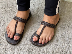 Casual Stylish Slipper <b>Flip</b> <b>Flop</b> Flat Slipper Stylish <b>Women</b> Flat Leather Slipper - Product Image 5